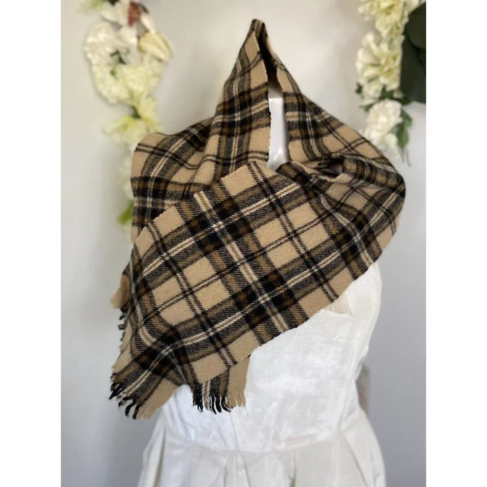 The Woollen Mill Of Princes St Edinburgh Lambswool Scarf Pure New Wool Plaid EUC